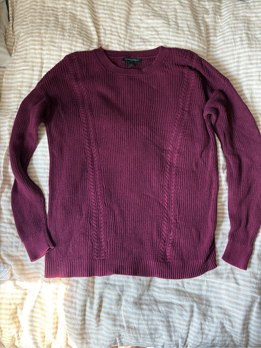 Banana Republic Women's Cable Crewneck Sweater - maroon